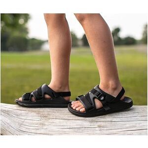 Chaco Kids Chillos Sport Sandals size 3‎ Black Childs Shoes Hiking